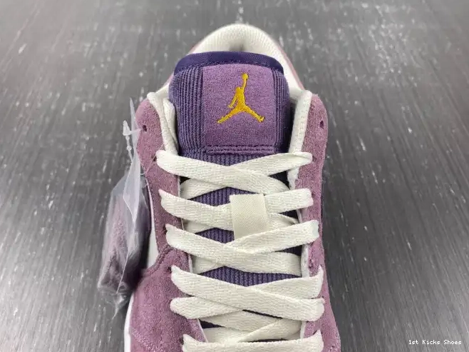 1st Kicks DR8057-500 Unity Jordan Low Air (W) 1 0611